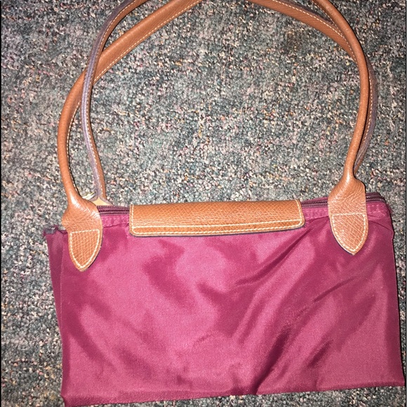 Original Longchamp Le Pilage Bag in Maroon Color - Picture 2 of 4